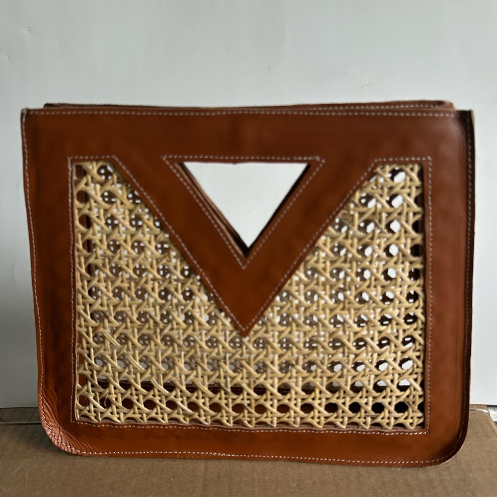 V-handle Leather Rattan Hand-Woven Handbag